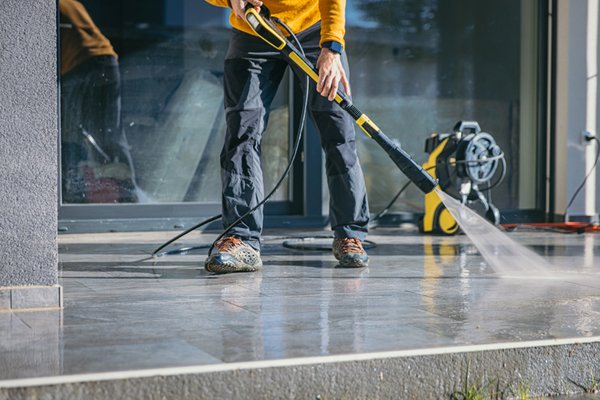 Cleaning Services for Showrooms in Leeds